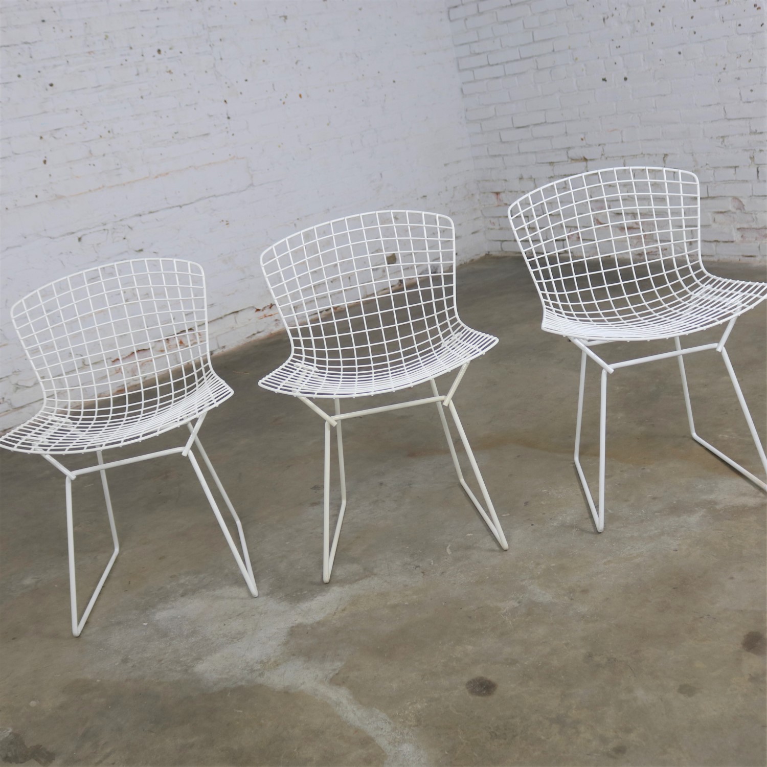 Vintage Mid-Century Modern Bertoia White Wire Side Chairs w/Purple Seat Cushions