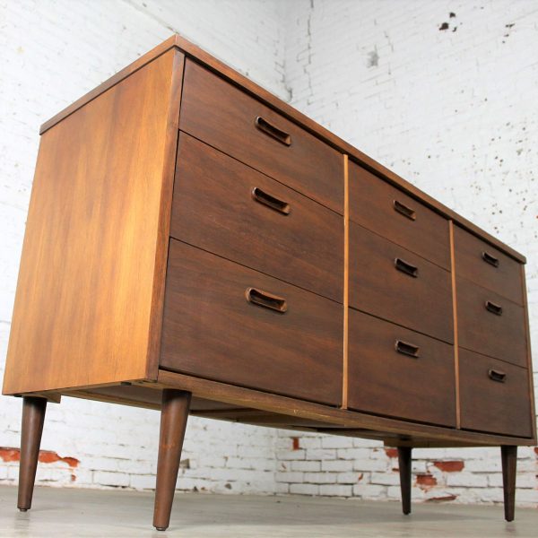 Mid Century Walnut Danish Modern Style Nine Drawer Dresser