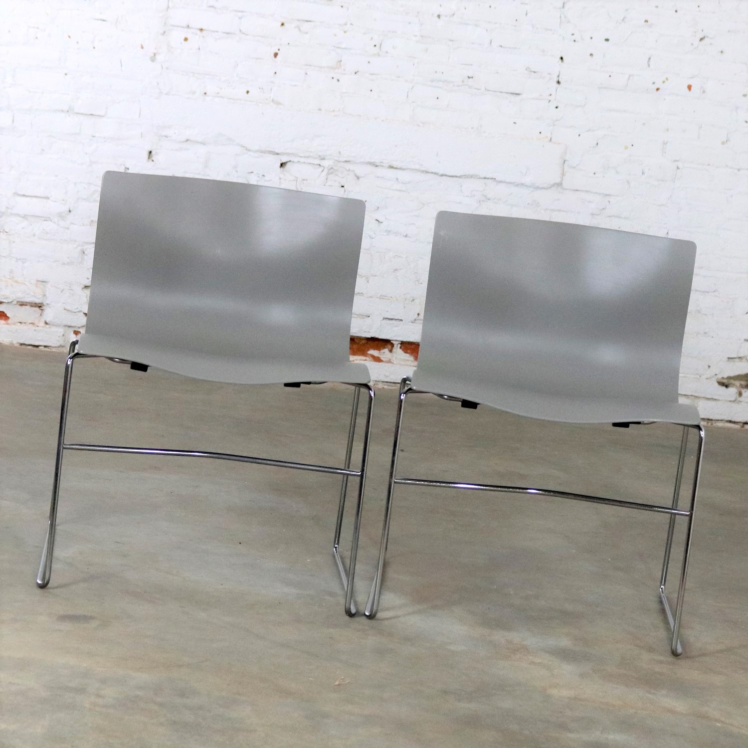 Knoll Handkerchief Side Chairs in Gray by Massimo & Lella Vignelli, a Pair