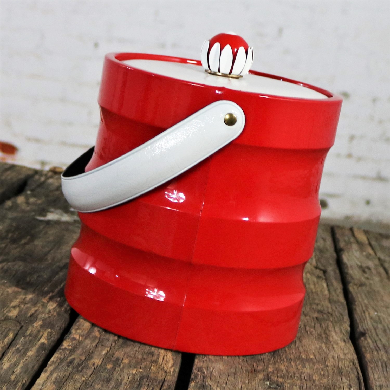 Mid Century Modern Ice Bucket Red Faux Patent Leather and White Plastic with Daisy Knob