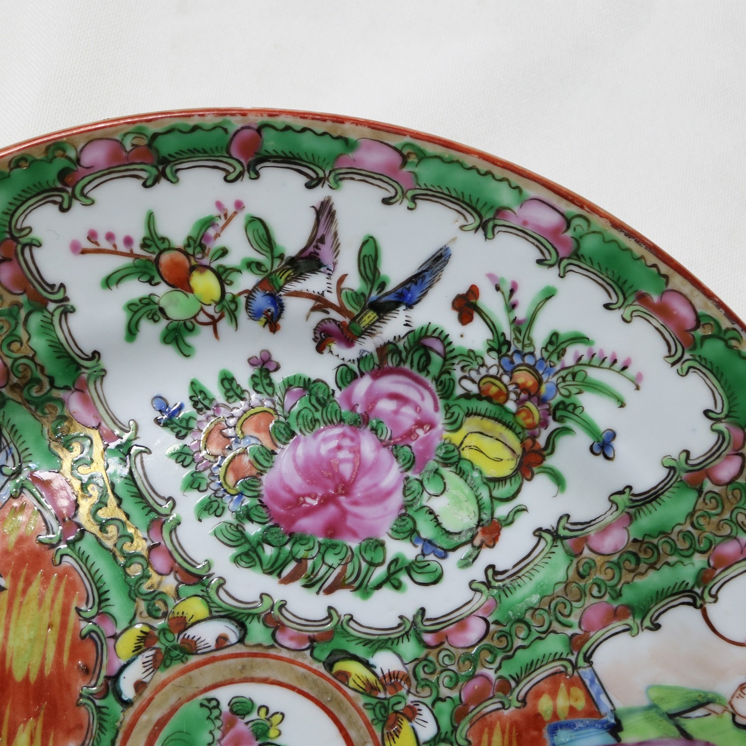 Antique Chinese Qing Rose Medallion Porcelain Nine Inch Plates Set of 5 Imperfect