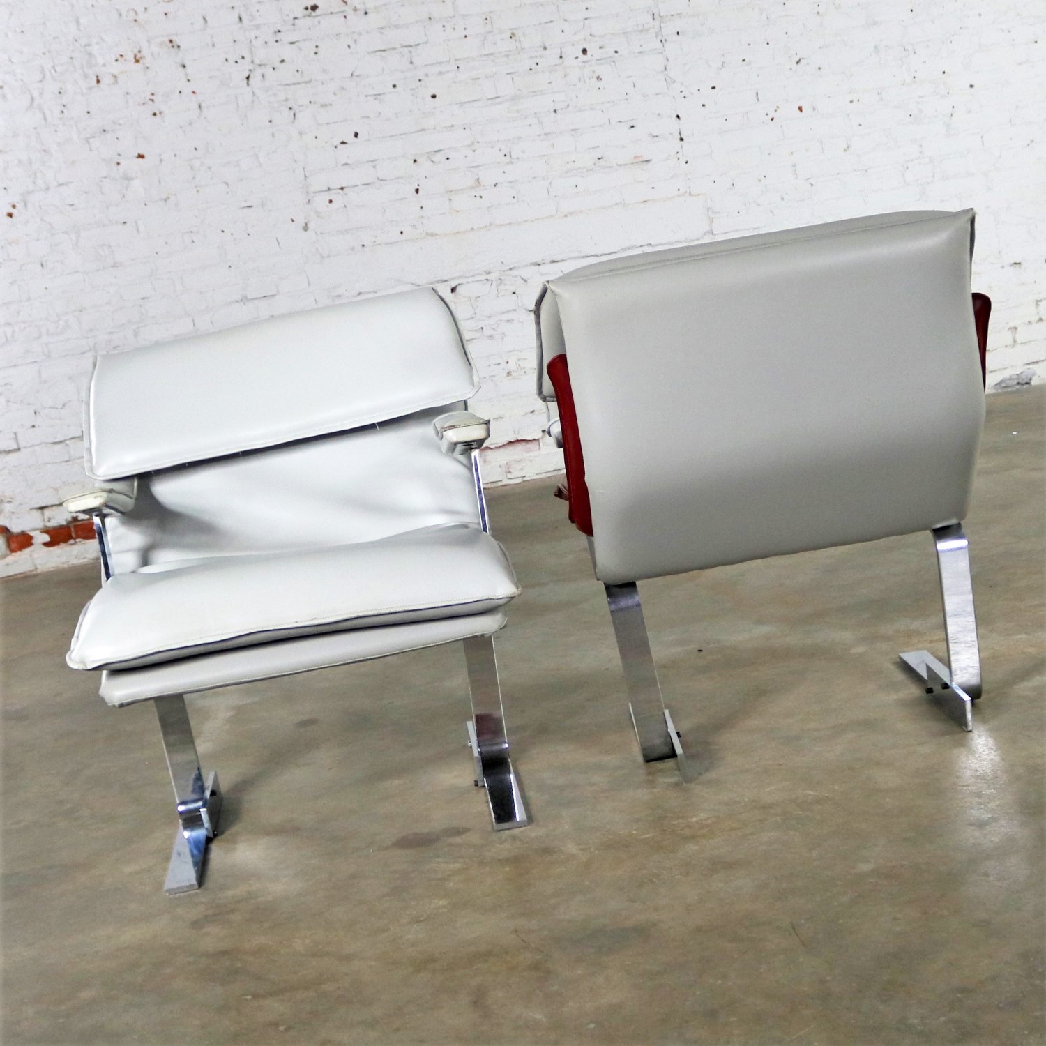 G. Maletti Lounge Chairs in the Style of Onda by Giovanni Offredi for Saporiti Italia