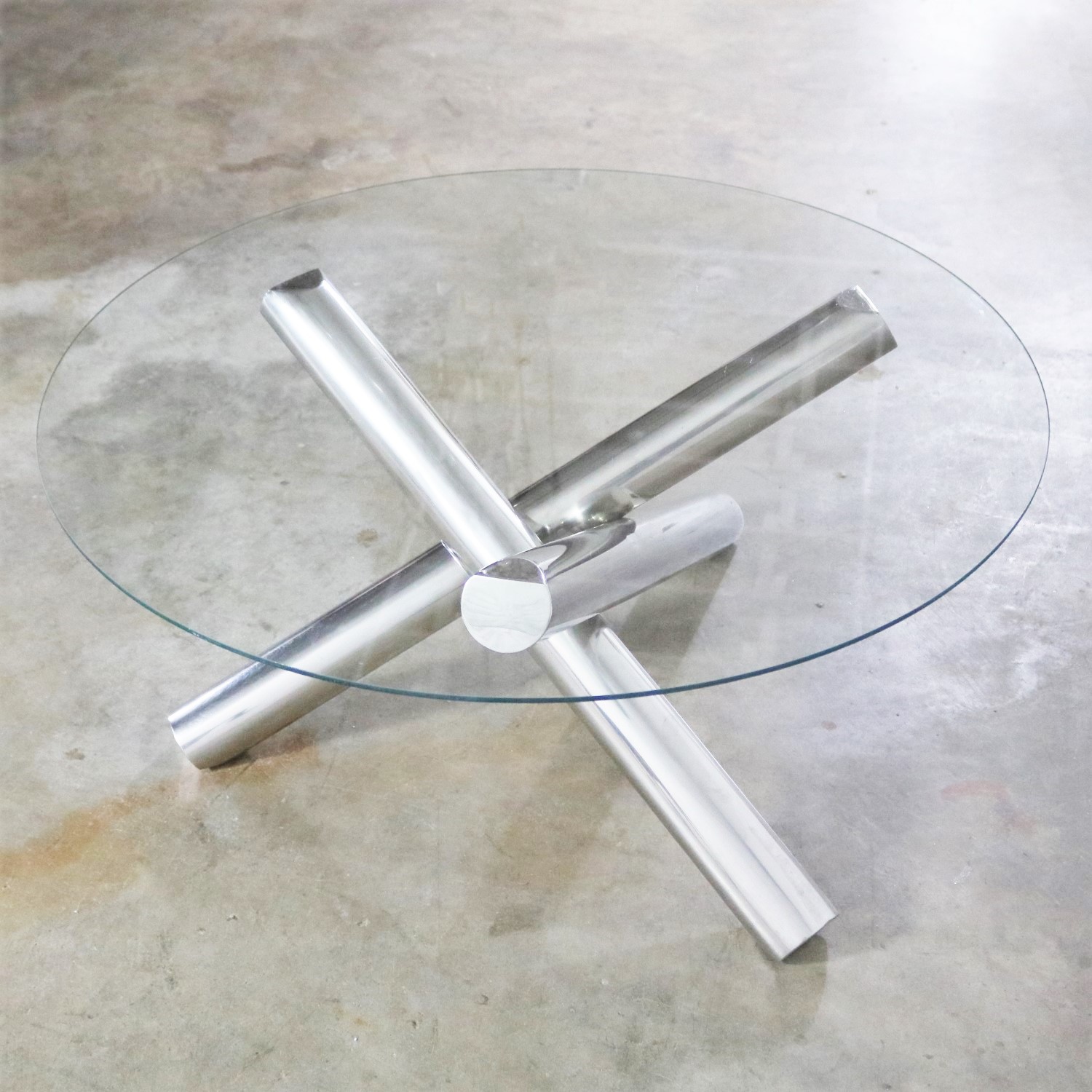 Tubular Stainless-Steel Jacks Tripod Coffee Table Round Glass Top Style of Milo Baughman