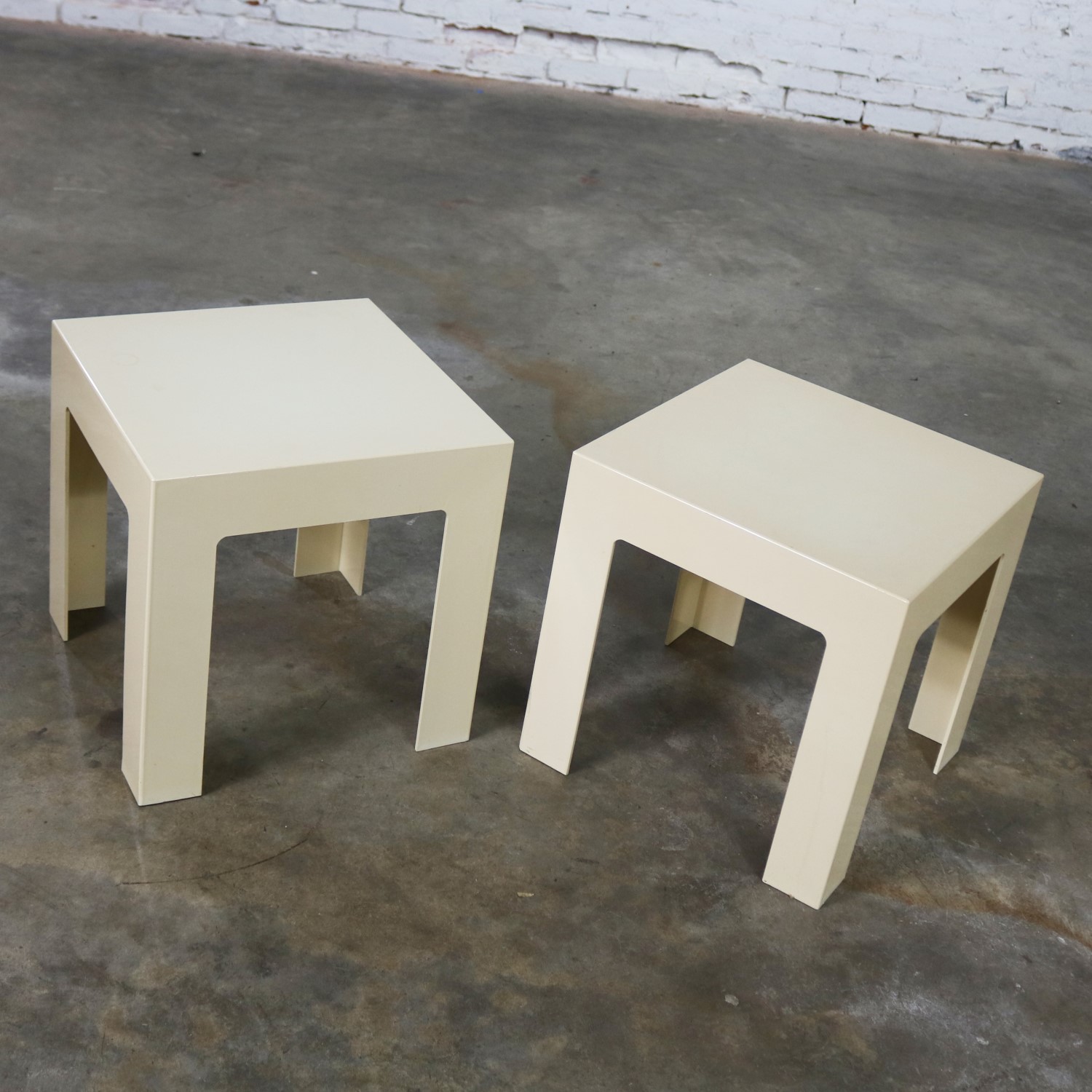 Pair Plastic Parsons Side Tables Antique White Style Kartell or Syroco Mid Century Modern