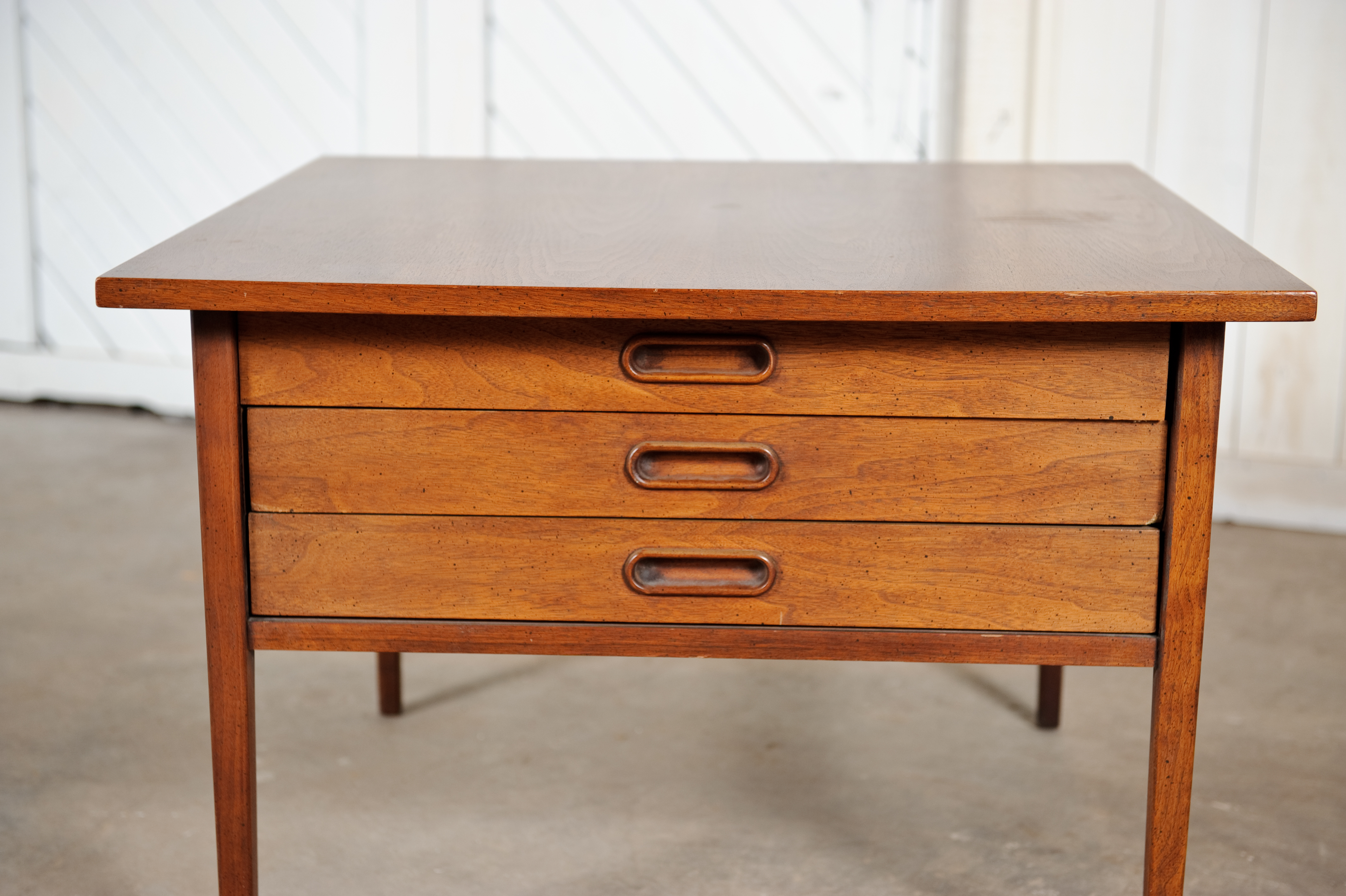 Danish Mid-Century Modern End Table w/ Three Drawers – warehouse 414