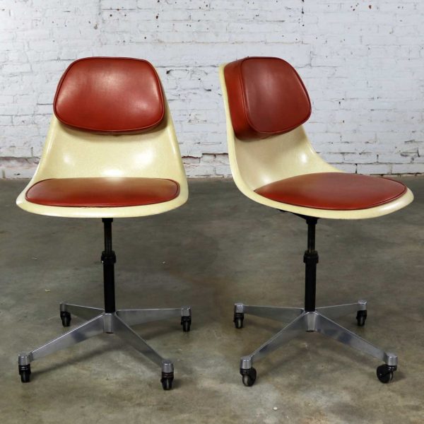 Eames Herman Miller PSCC-A-4 Pivoting Task Shell Chair Pair on Contract Base w/Casters