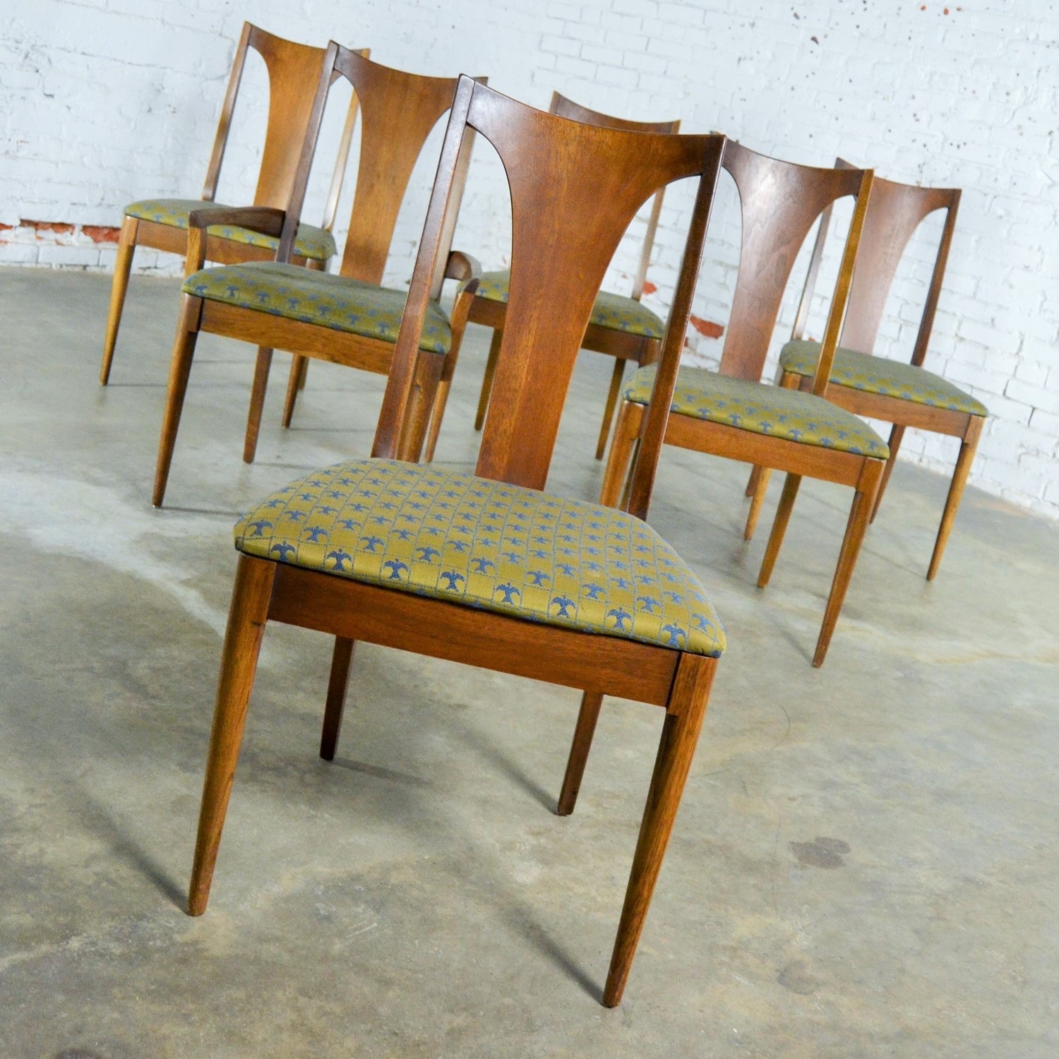 Mid-Century Modern Broyhill Brasilia 6140-84 & 85 Single Splat Dining Chairs