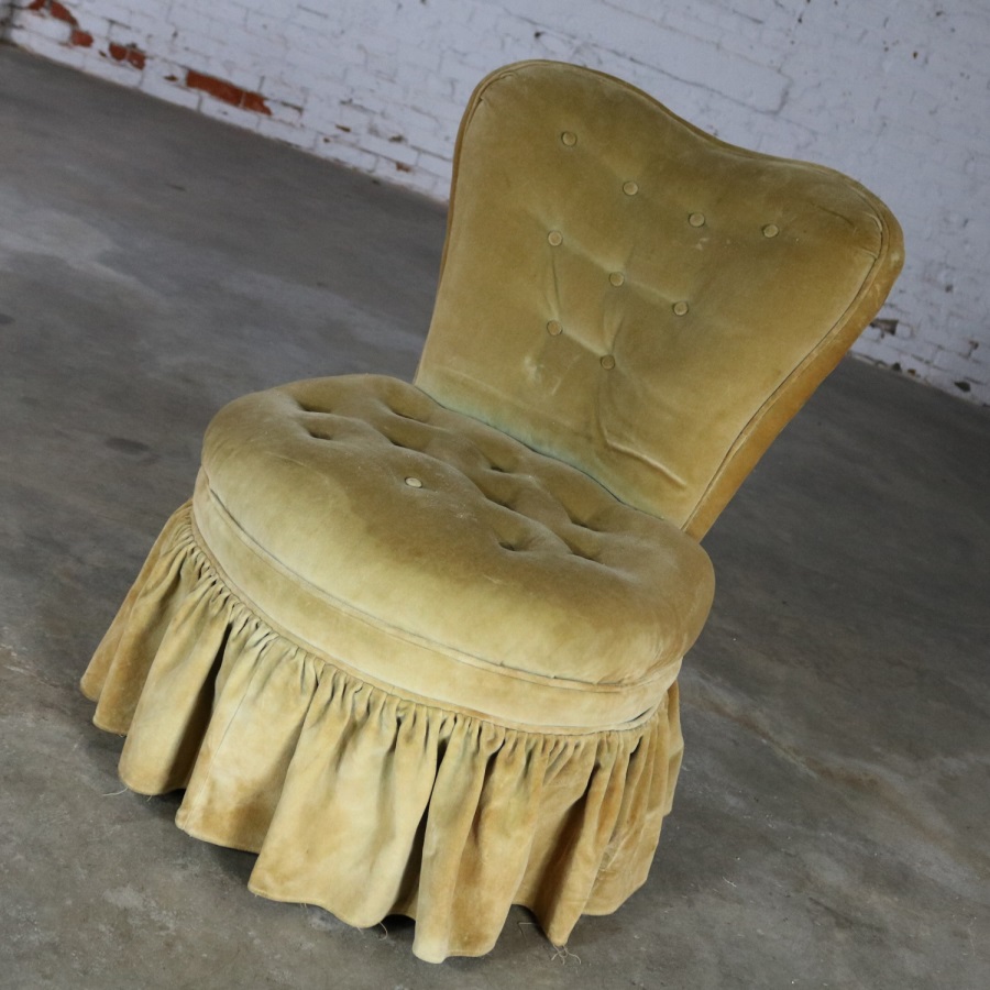 Heart Back Boudoir Accent Vanity Slipper Chair 1930s or 1940s