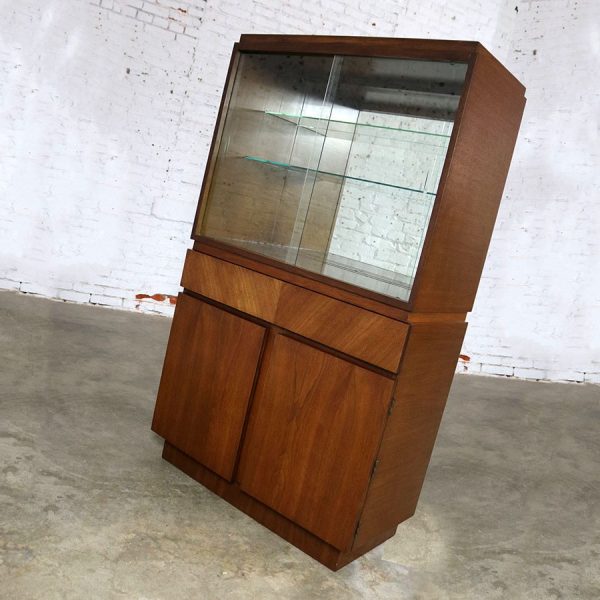 Architectural Modern China Cabinet by Morris of California Mid Century Modern