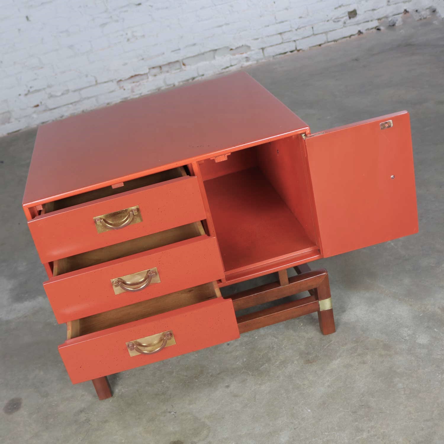 Vintage Red Campaign Style End Table with Drawers & Door & Brass Detail by Hickory