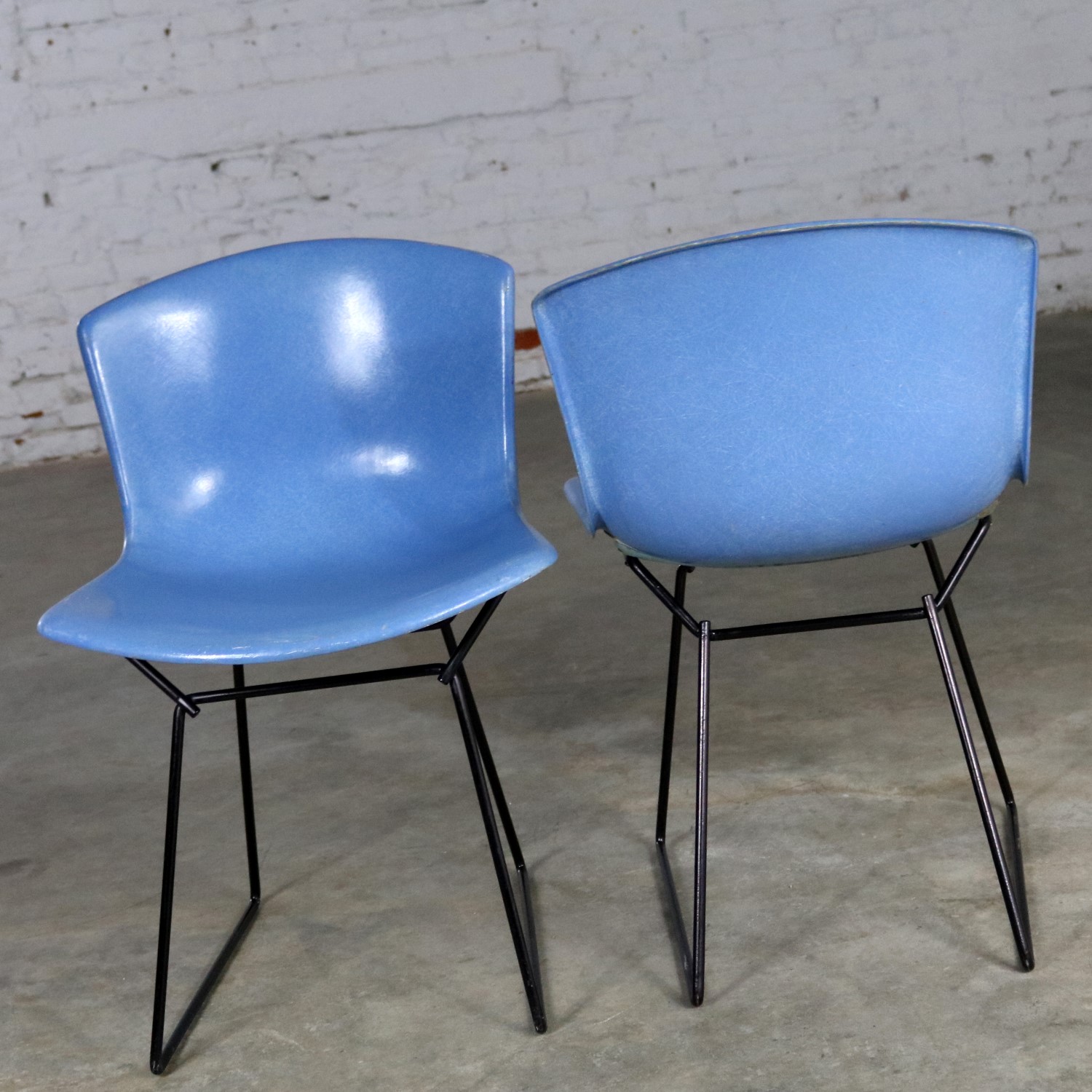 Pair Harry Bertoia for Knoll Blue Fiberglass Side Chairs Black Wire Base