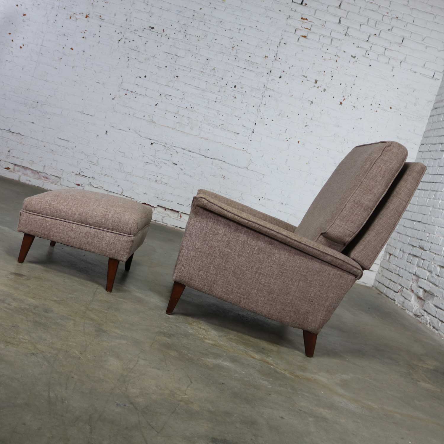 Mid Century Modern Reclining Lounge Chair and Ottoman Style of Wormley for Dunbar