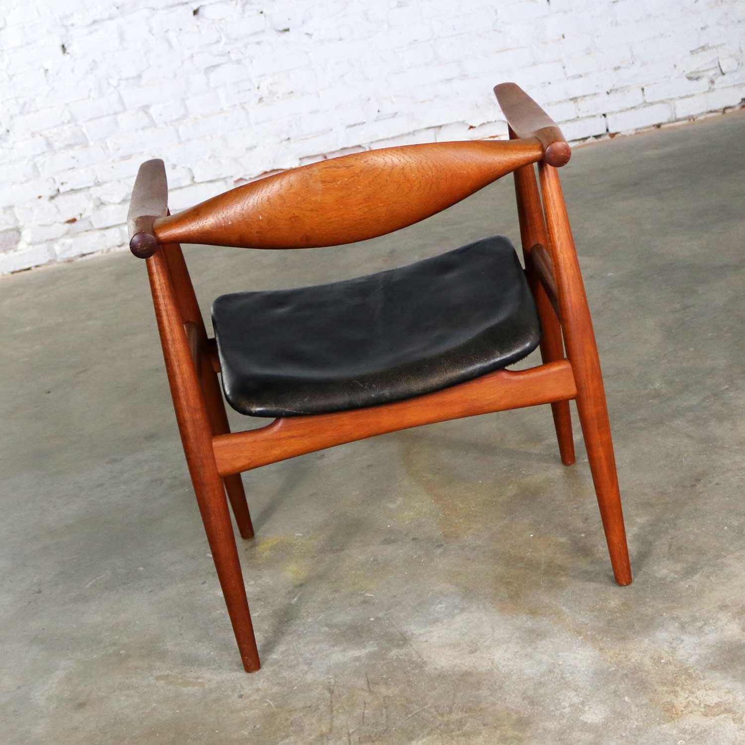 Hans Wegner CH 35 Chair for Carl Hansen and Son Vintage Scandinavian Modern in Teak