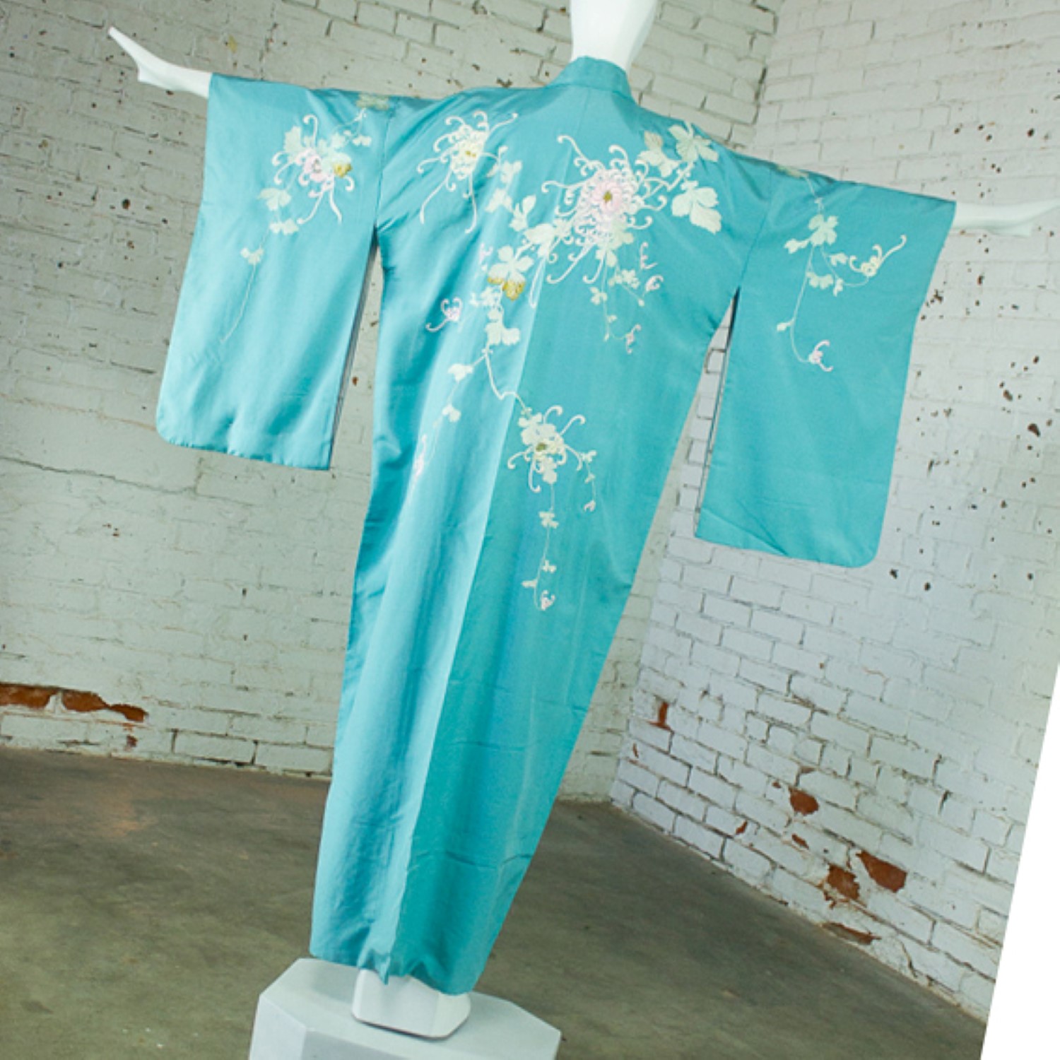Japanese Turquoise Silk Hōmongi Kimono with Embroidered Chrysanthemums and Vines