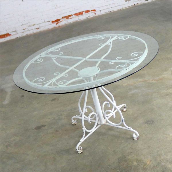 Mid Century Salterini Style Wrought Iron Round Patio Table