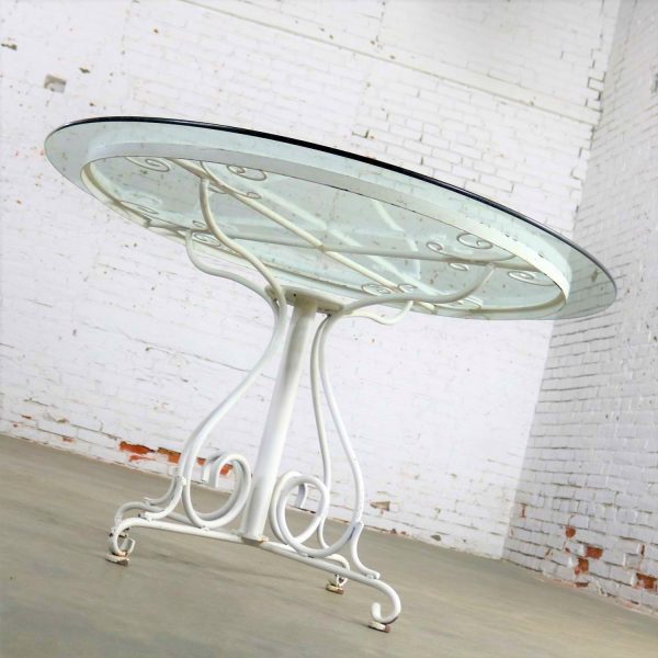 Mid Century Salterini Style Wrought Iron Round Patio Table