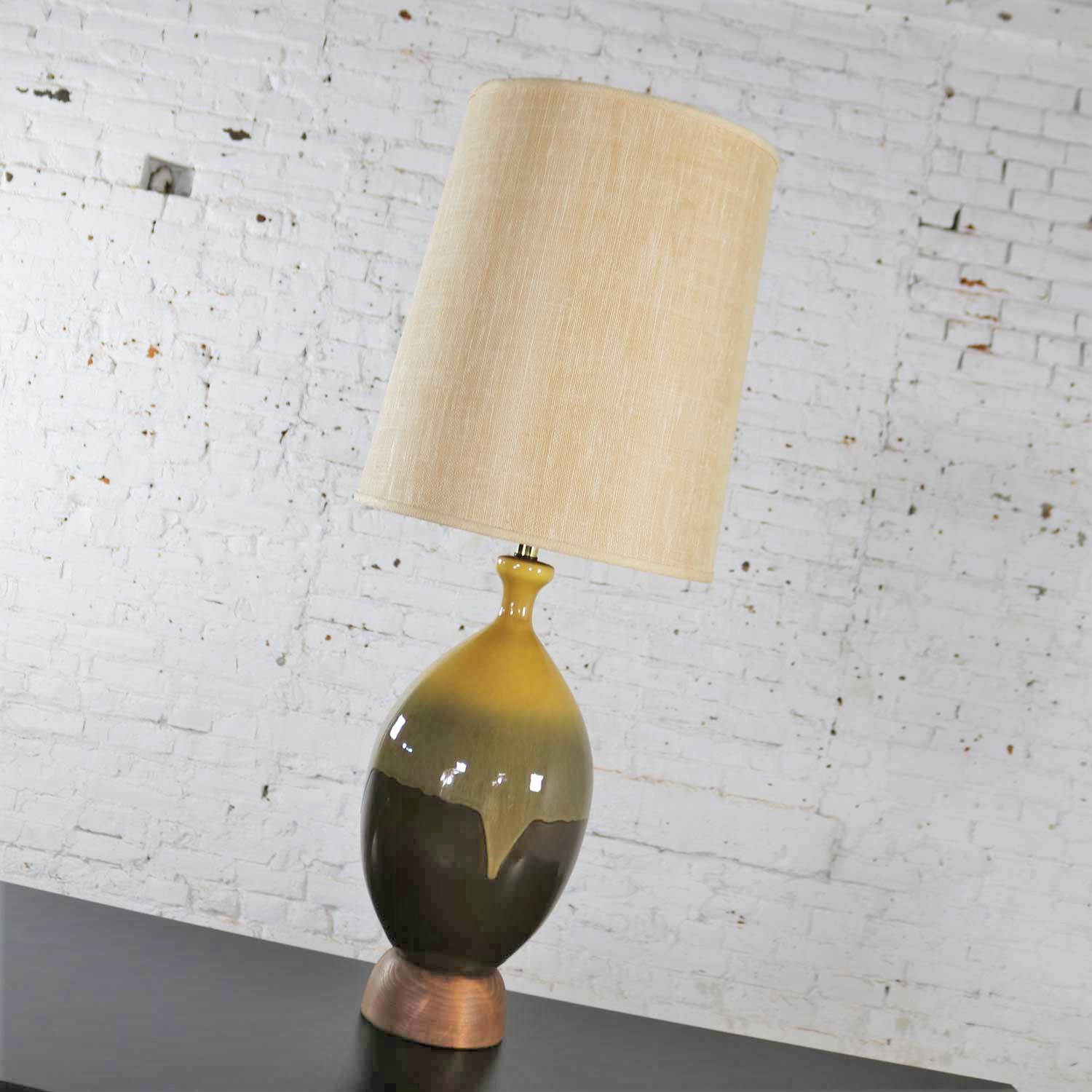 Large Mid Century Modern Ceramic Table Lamp with Brown and Golden Yellow Drip Glaze