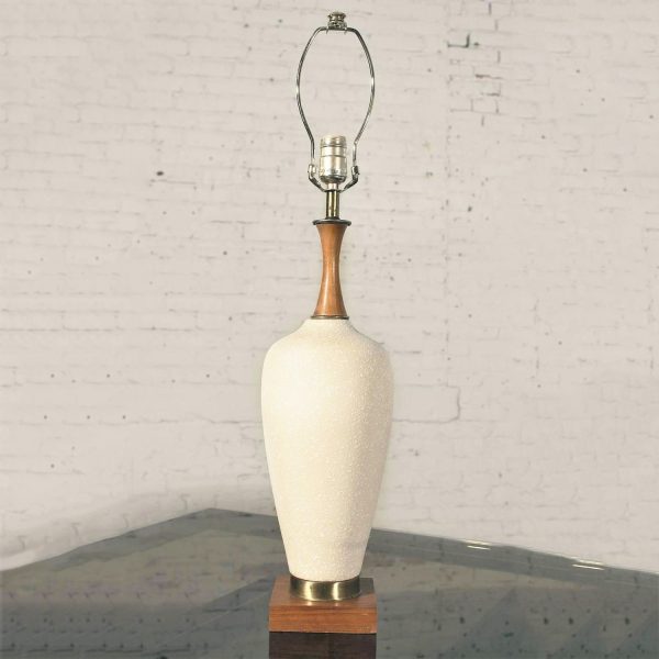 Mid-Century Modern Navis & Smith Co. Off-White Ceramic Table Lamp