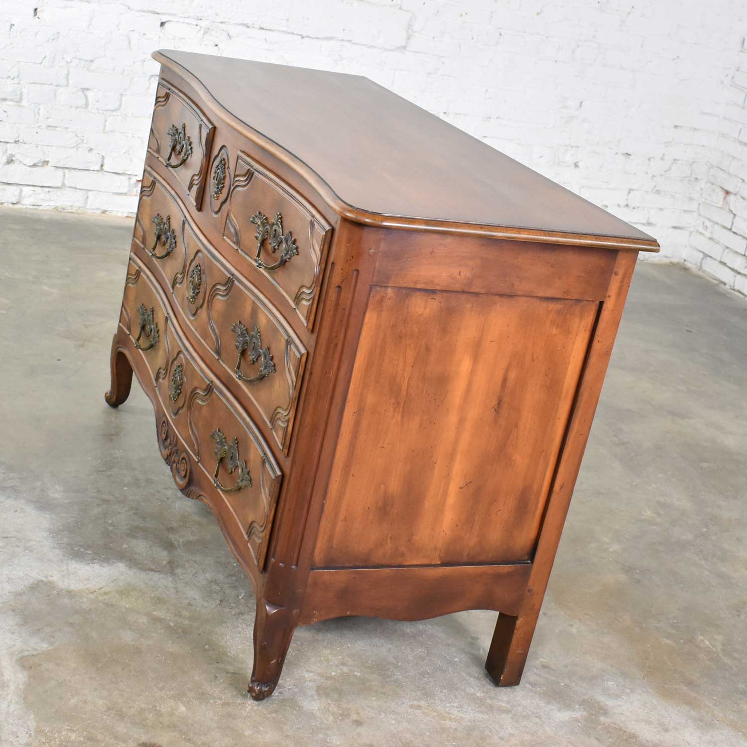 Baker Furniture French Provincial Country Style Bachelor S Chest