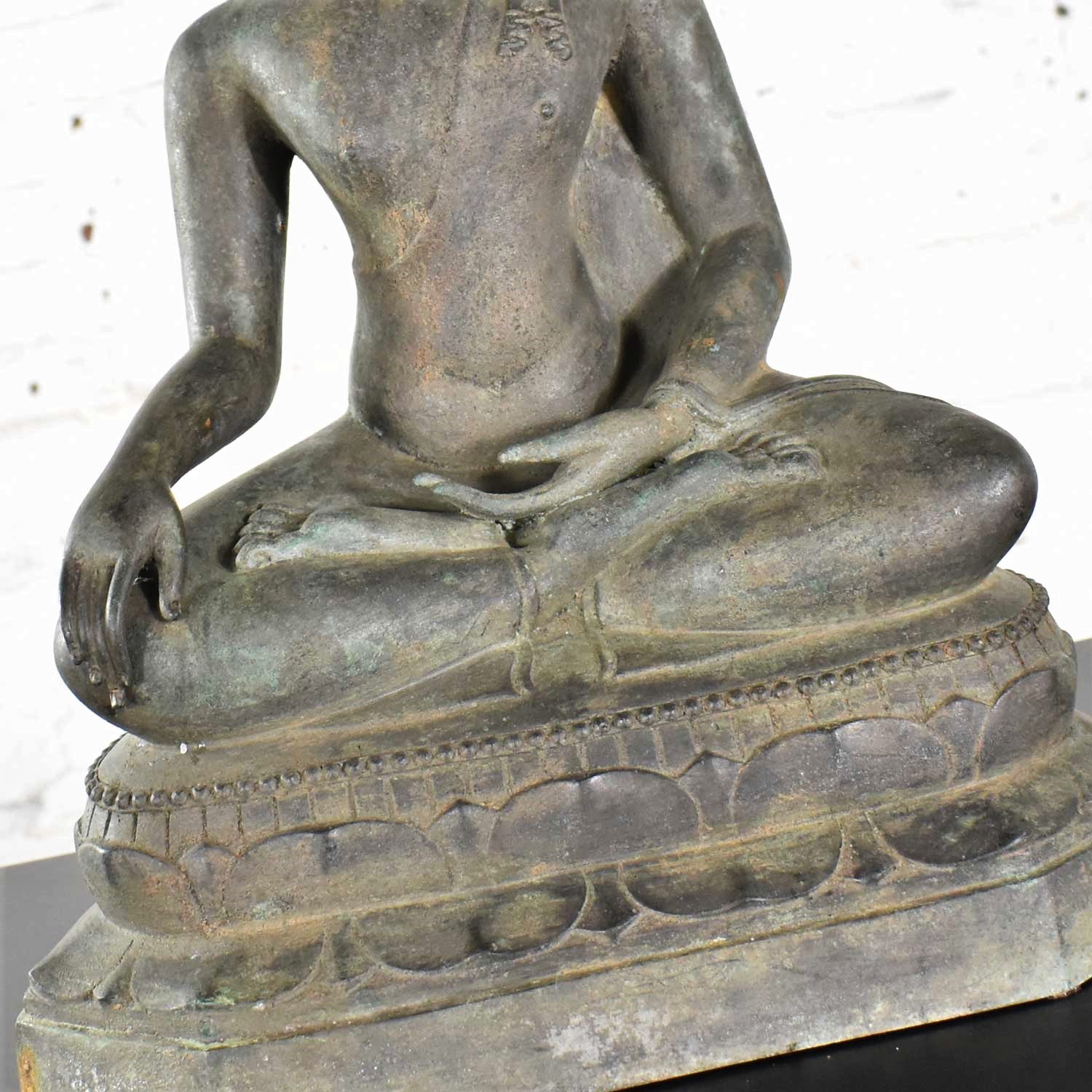 Large Bronze Tibetan Enlightenment Seated Buddha Sculpture Patinated