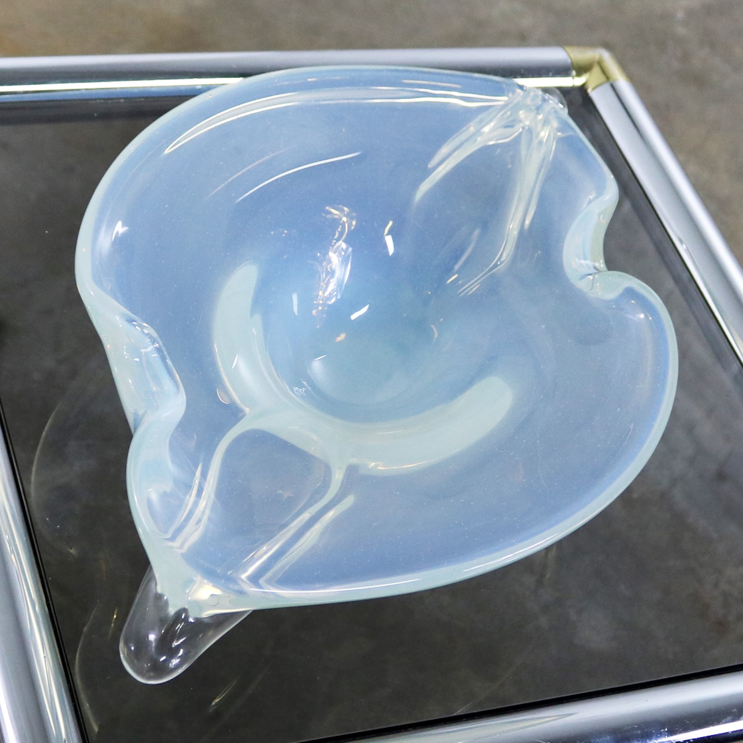 Large White Opalescent and Clear MCM Murano Glass Centerpiece Bowl Biomorphic