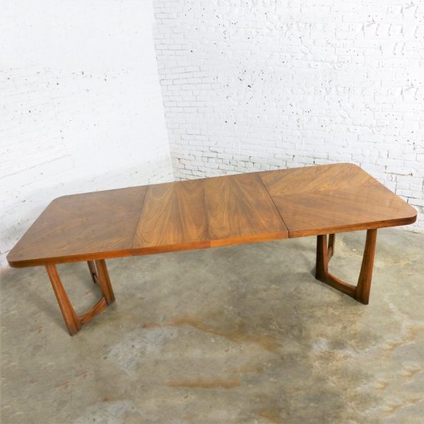 Mid Century Modern Lane Alta Vista Oak Expanding Dining Table