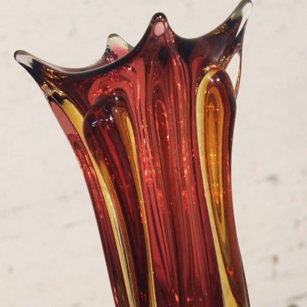 Vintage Mid 20th Century Italian Murano Glass Sommerso Vase