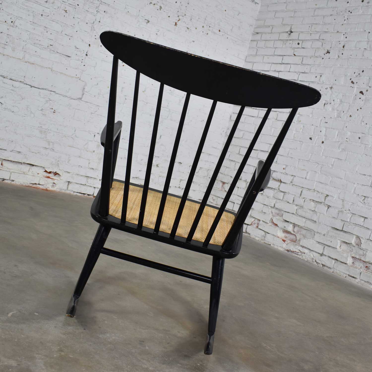 Mid Century Scandinavian Modern Style Spindle Back Rocking Chair Black with Cane Seat