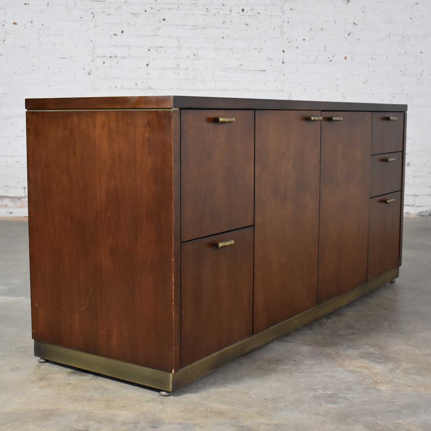 Large Mid Century Modern Cantilever Executive Desk & Credenza by Myrtle Desk Company