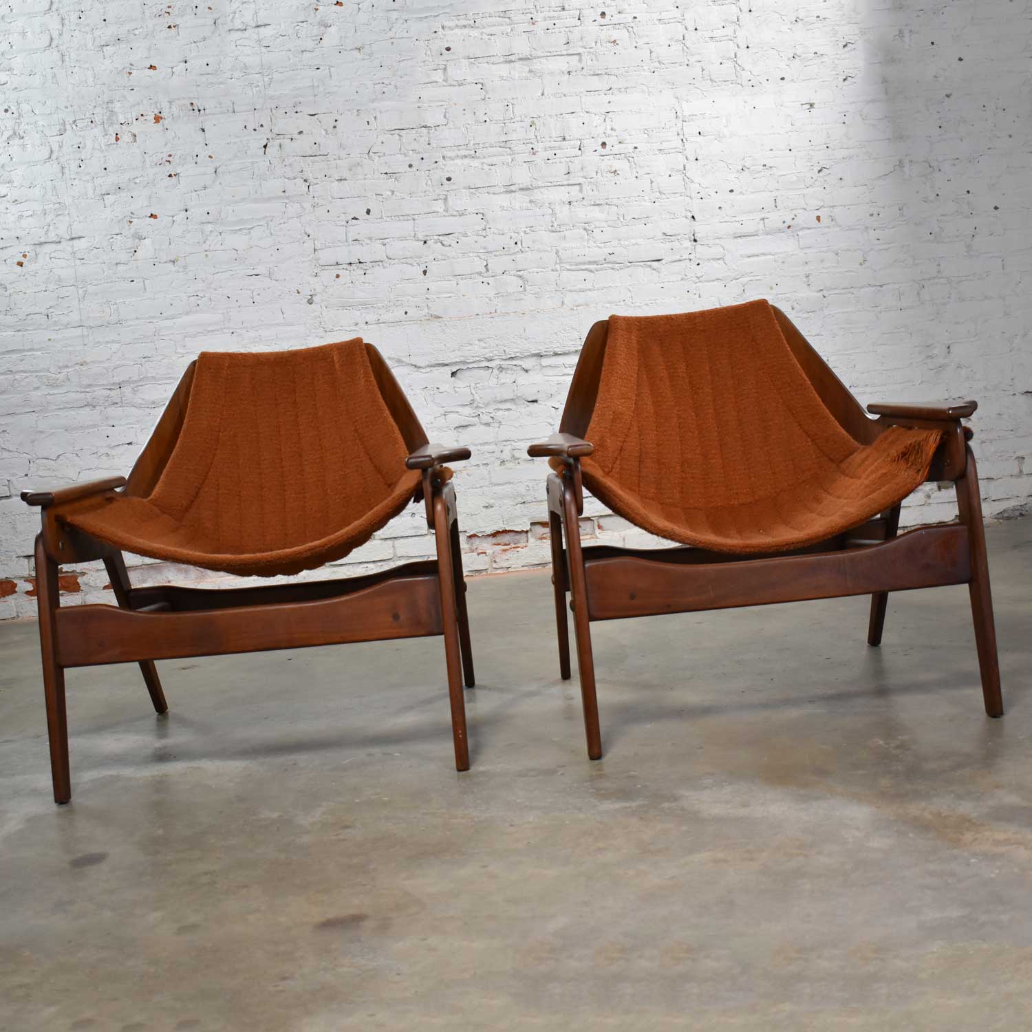 Mid Century Modern Triumph I Sling Chairs by Jerry Johnson for Charlton a Pair