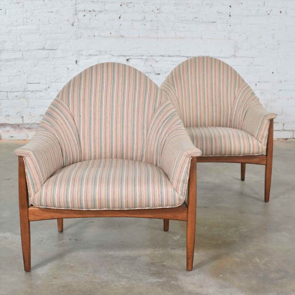 Pair Mid Century Modern Petite Tub Chairs Attributed to Thayer Coggin