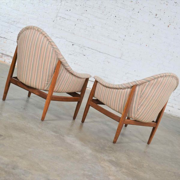 Pair Mid Century Modern Petite Tub Chairs Attributed to Thayer Coggin