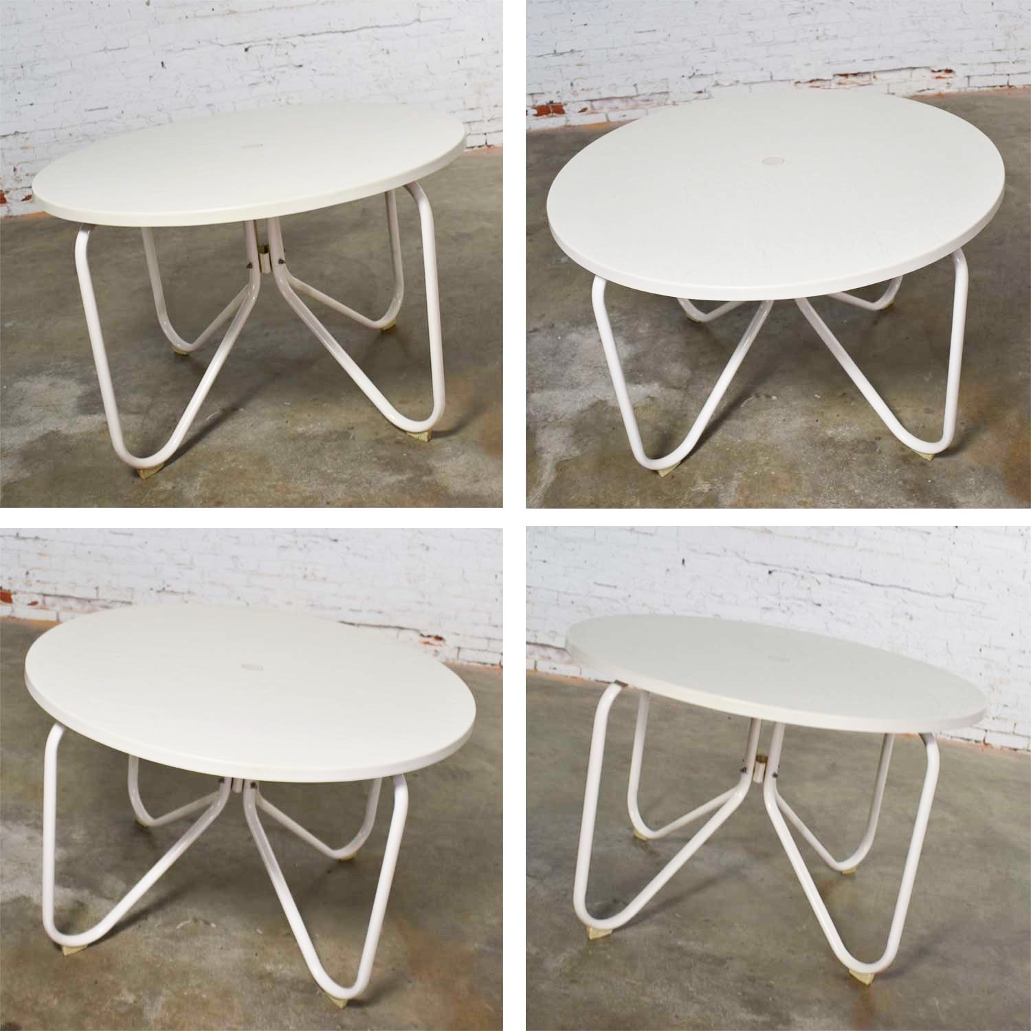 Mid Century Modern Samsonite Round Patio Dining Table and 4 Folding Sling Chairs