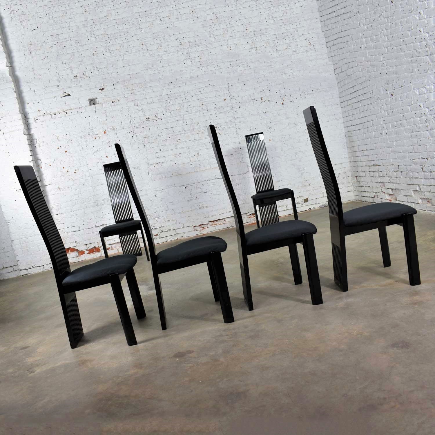 Six Tripod Post Modern Black Lacquer Dining Chairs by Pietro Costantini Made in Italy