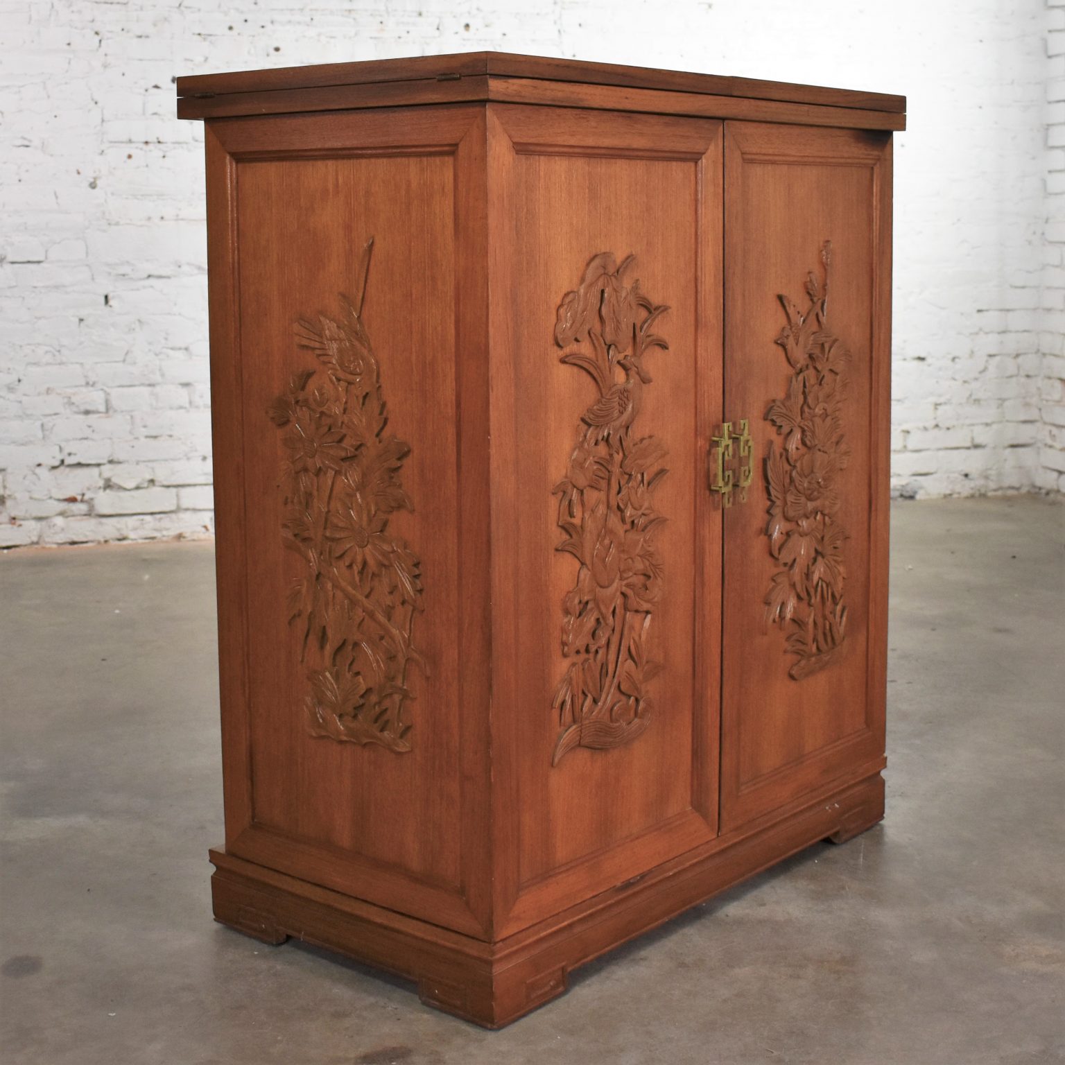 Asian Style Expanding Fold Out Dry Bar in a Box with Applied Carved Birds and Flowers