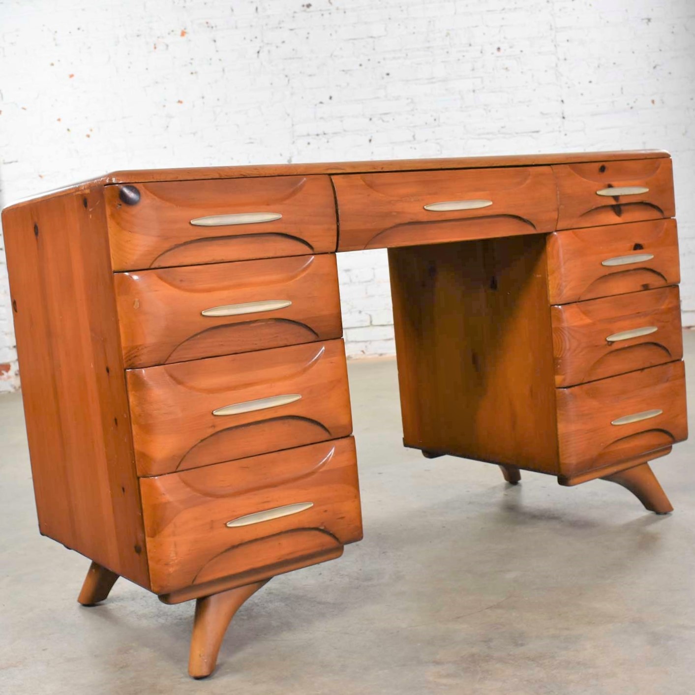 Mid Century Modern Franklin Shockey Sculpted Pine Double Pedestal Desk or Vanity
