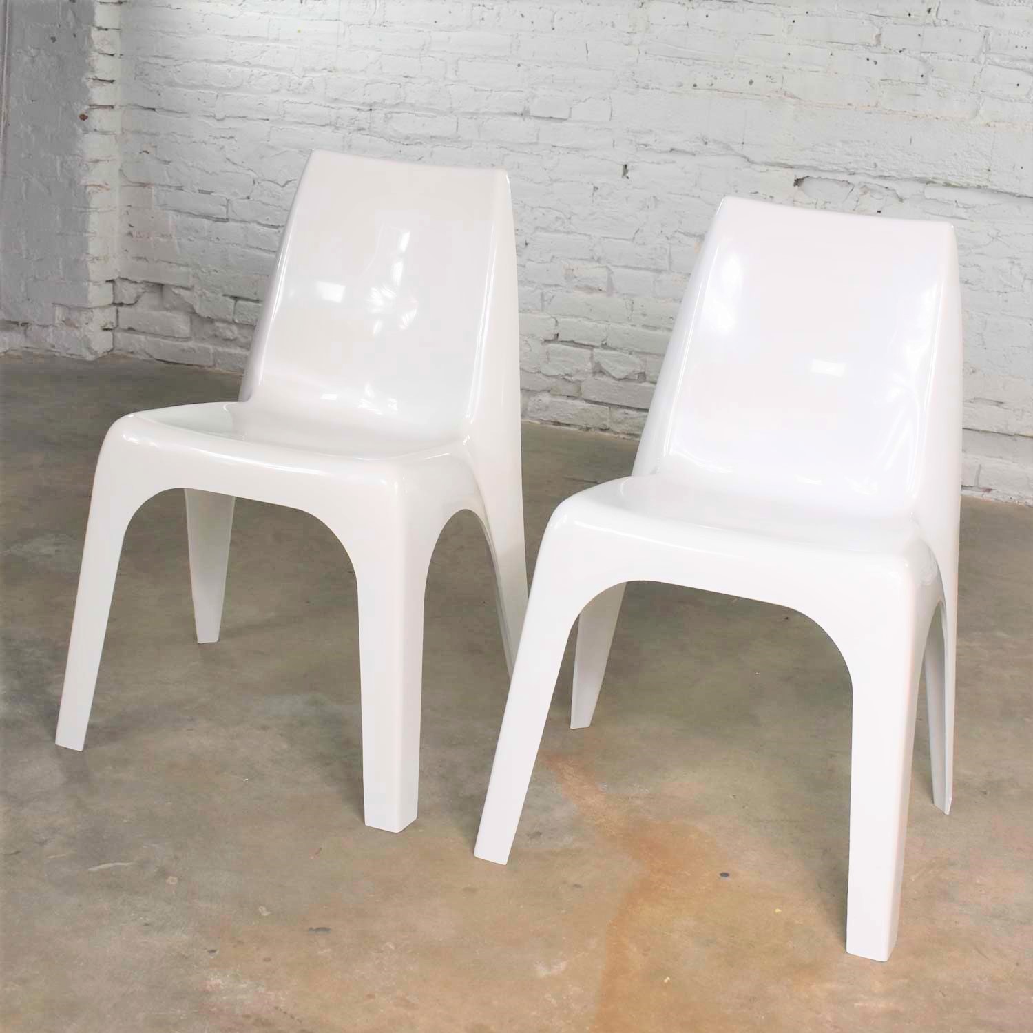 Pair Vintage Modern White Molded Plastic Chairs Style of Kartell 4850 by Castiglioni et al