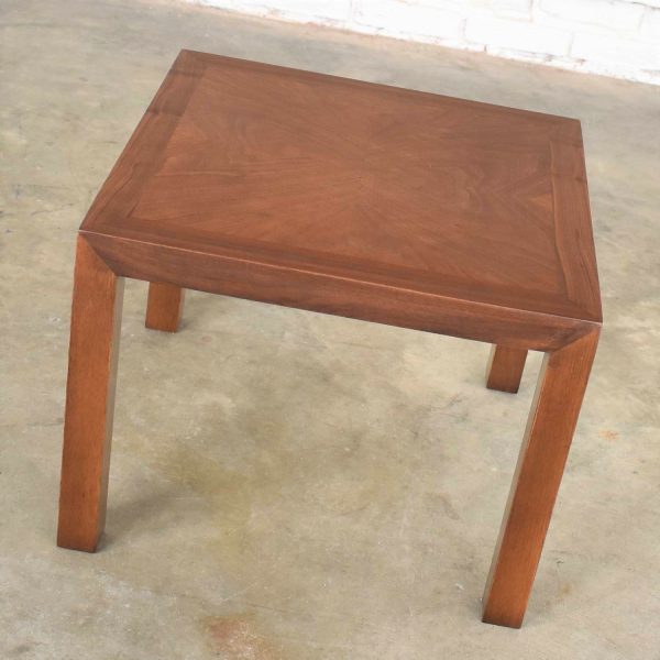 Vintage Modern Lane Solid Walnut Square Parsons Side Table w/ Inlay Style #1124-18 1970