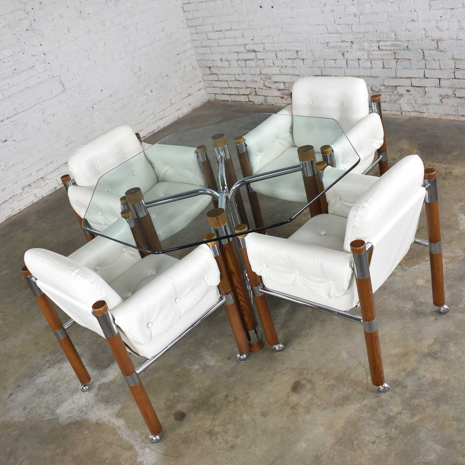 Modern Game Table or Dining Table Glass Chrome Oak with Four White Rolling Chairs