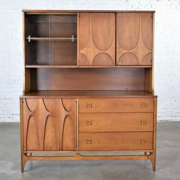 Mid Century Modern Broyhill Brasilia Buffet with Detachable China Hutch Cabinet Walnut