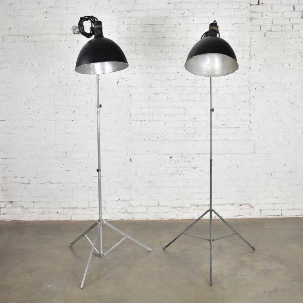 Two Vintage Industrial Pair of Photographers Floor Lights Tripod Base Aluminum and Steel