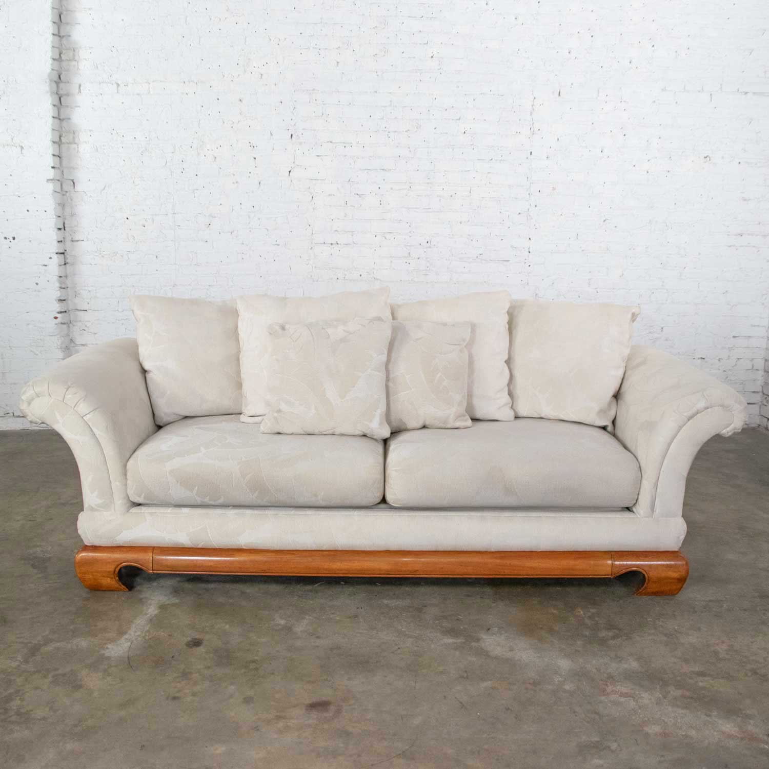 Chinoiserie Chow Leg Ming Style Sofa by Schnadig International Furniture Hollywood Regency Flair
