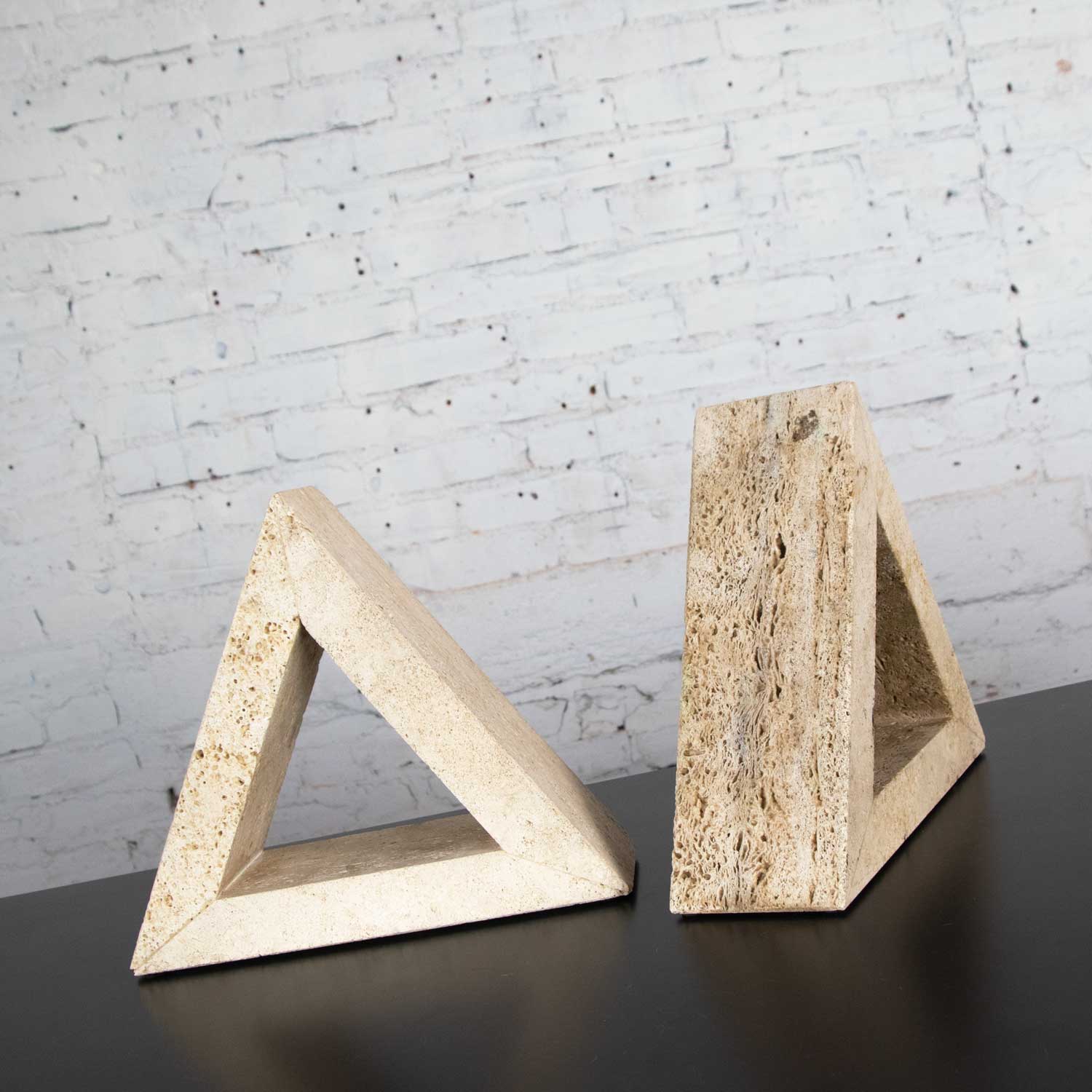 Modern Travertine Delta Shape Bookends Attributed to Fratelli Mannelli for Raymor