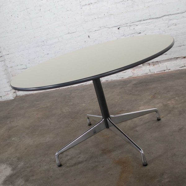 Eames Herman Miller Universal Base Round Table Off White Laminate Top