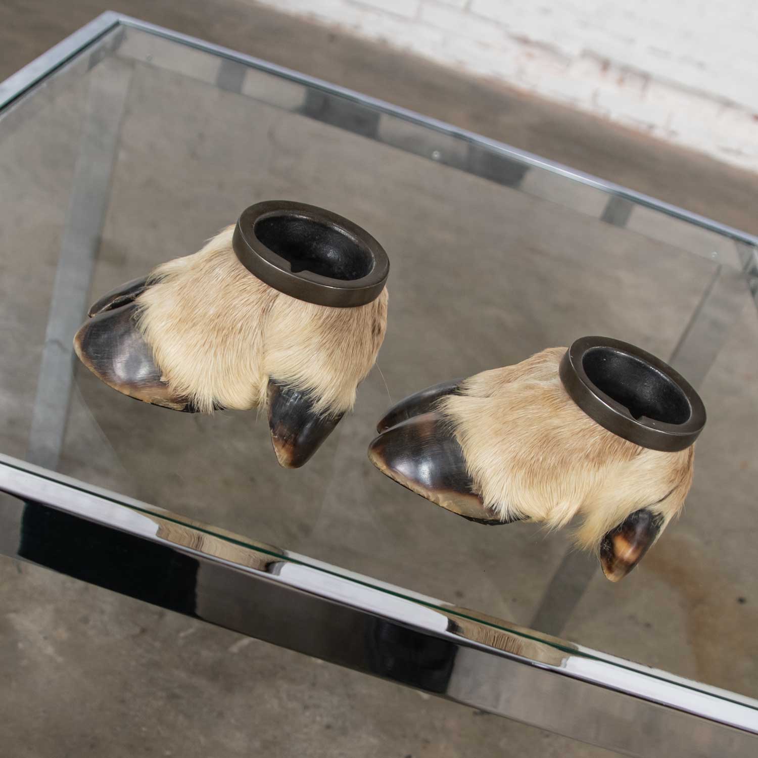 Vintage Taxidermy Caribou Hooves with Bronze Ash Tray Insert Vide-Poche or Candle Holder