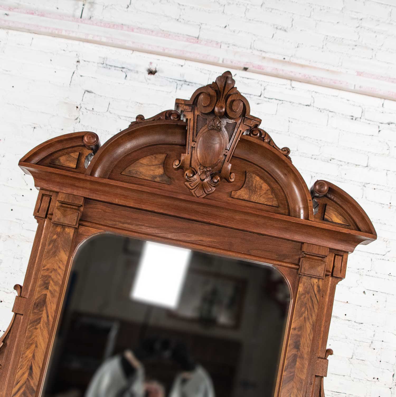 Antique Victorian Mirrored Dresser in Walnut & Burl Walnut with White Marble Top