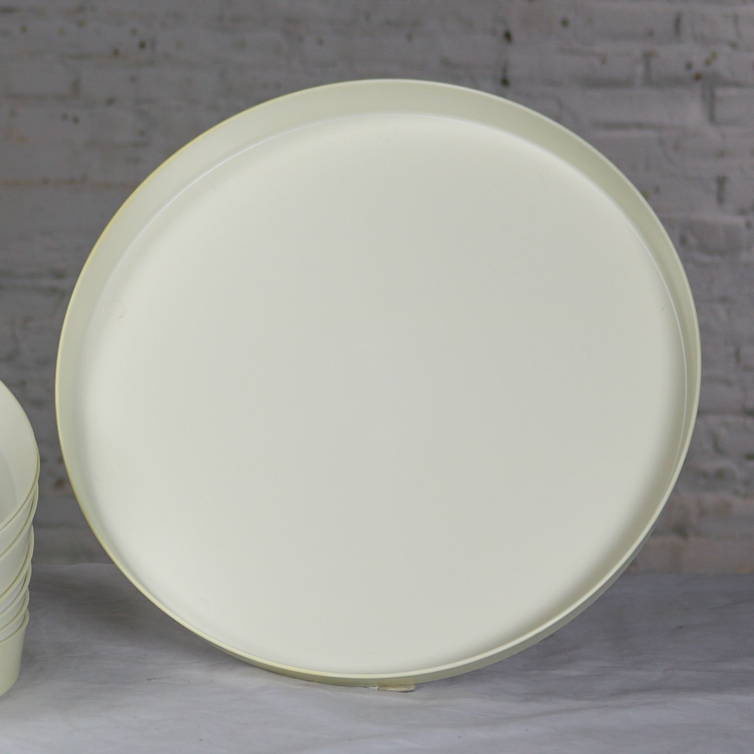 Mid Century Modern Trays Round White Plastic Splatter Platters by Sabe’s