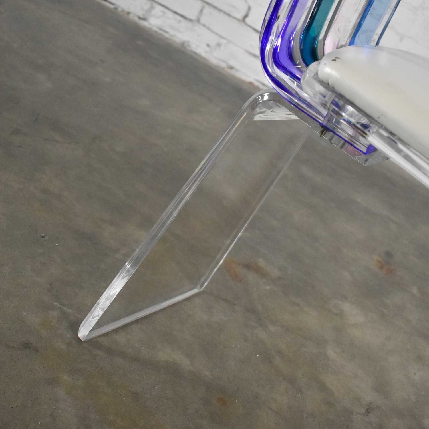 Modern Lucite Chair Rainbow Graduated Back Slats Attributed to Shlomi Haziza for H. Studio