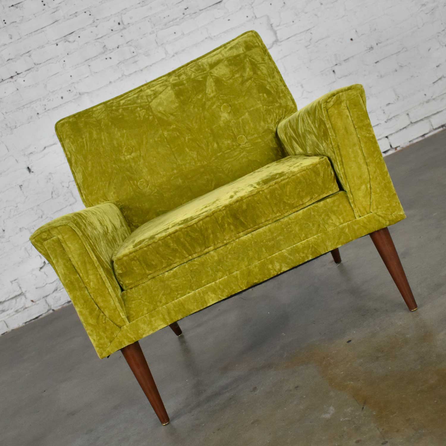 Mid-Century Modern Chartreuse Crushed Velvet Lounge Club Chair Style of Paul McCobb