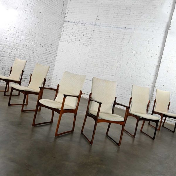 Scandinavian Modern Danish Rosewood Dining Chairs by Art Furn 4 Side & 2 Armchairs Set of 6